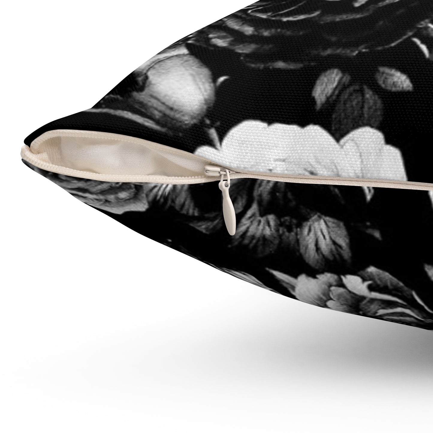 Black and White Floral Design Spun Polyester Square Pillow