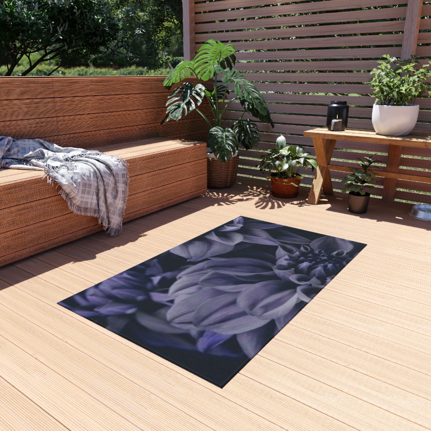 Blue Dahlia Outdoor Rug