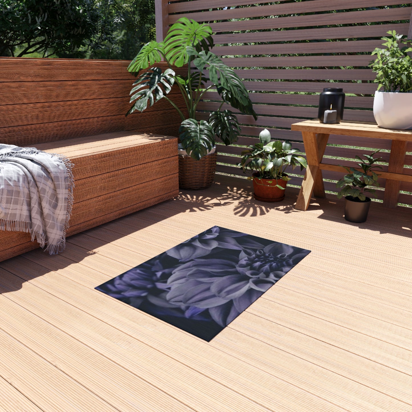 Blue Dahlia Outdoor Rug