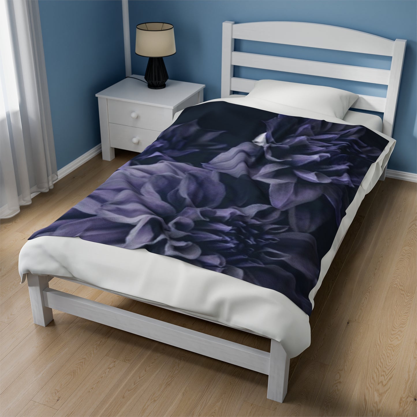 Blue Dahlia Blanket
