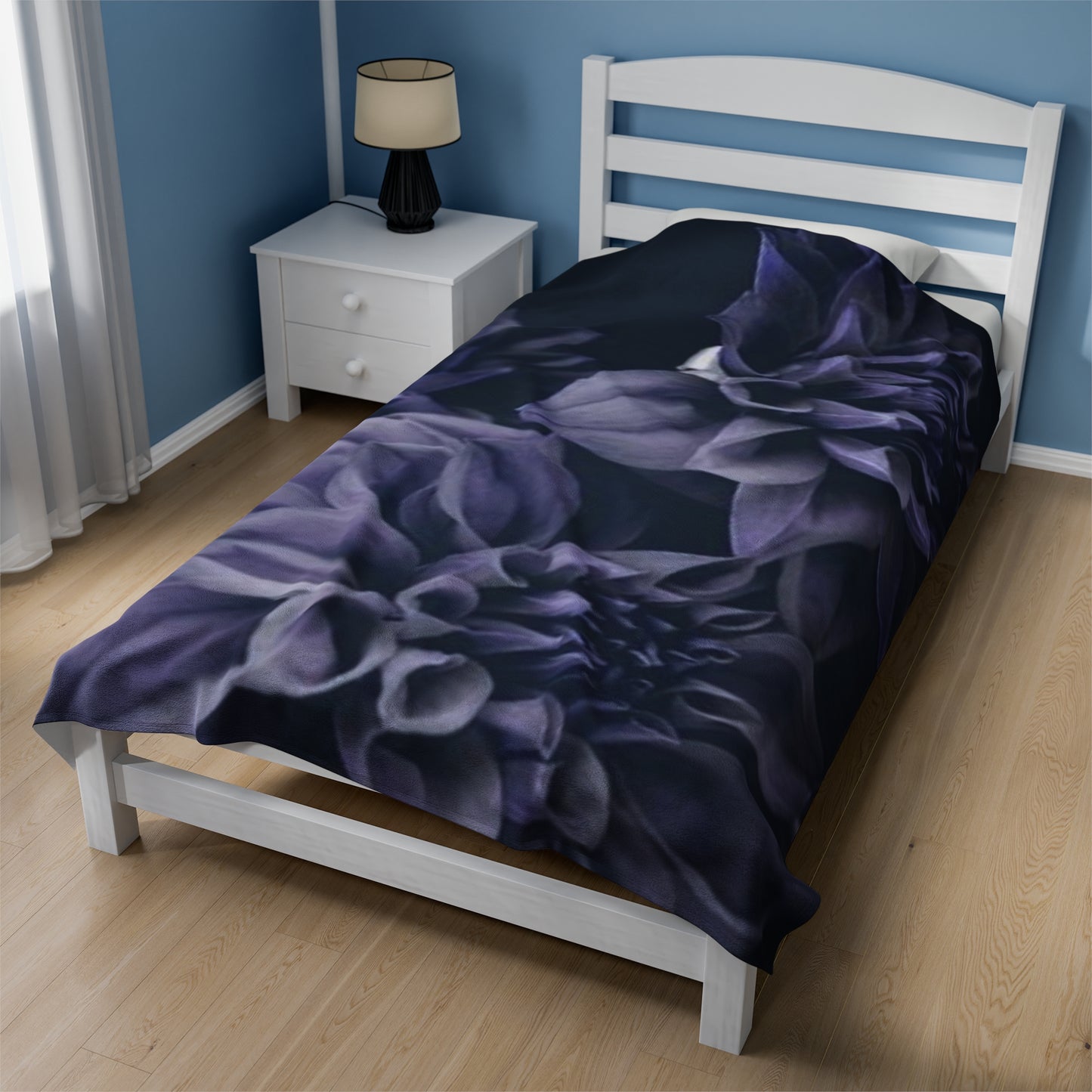 Blue Dahlia Blanket