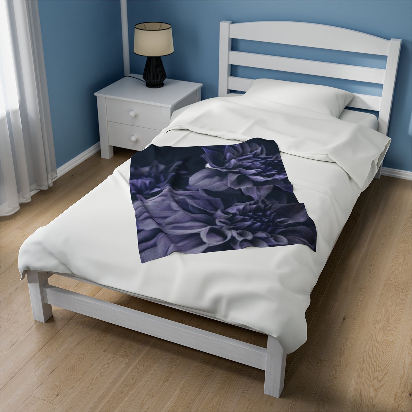 Blue Dahlia Blanket