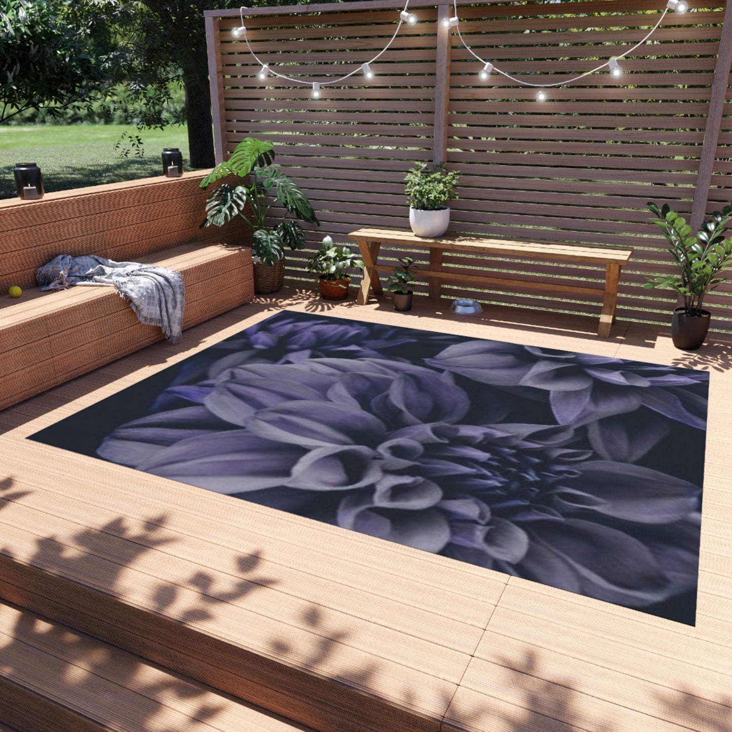 Blue Dahlia Outdoor Rug
