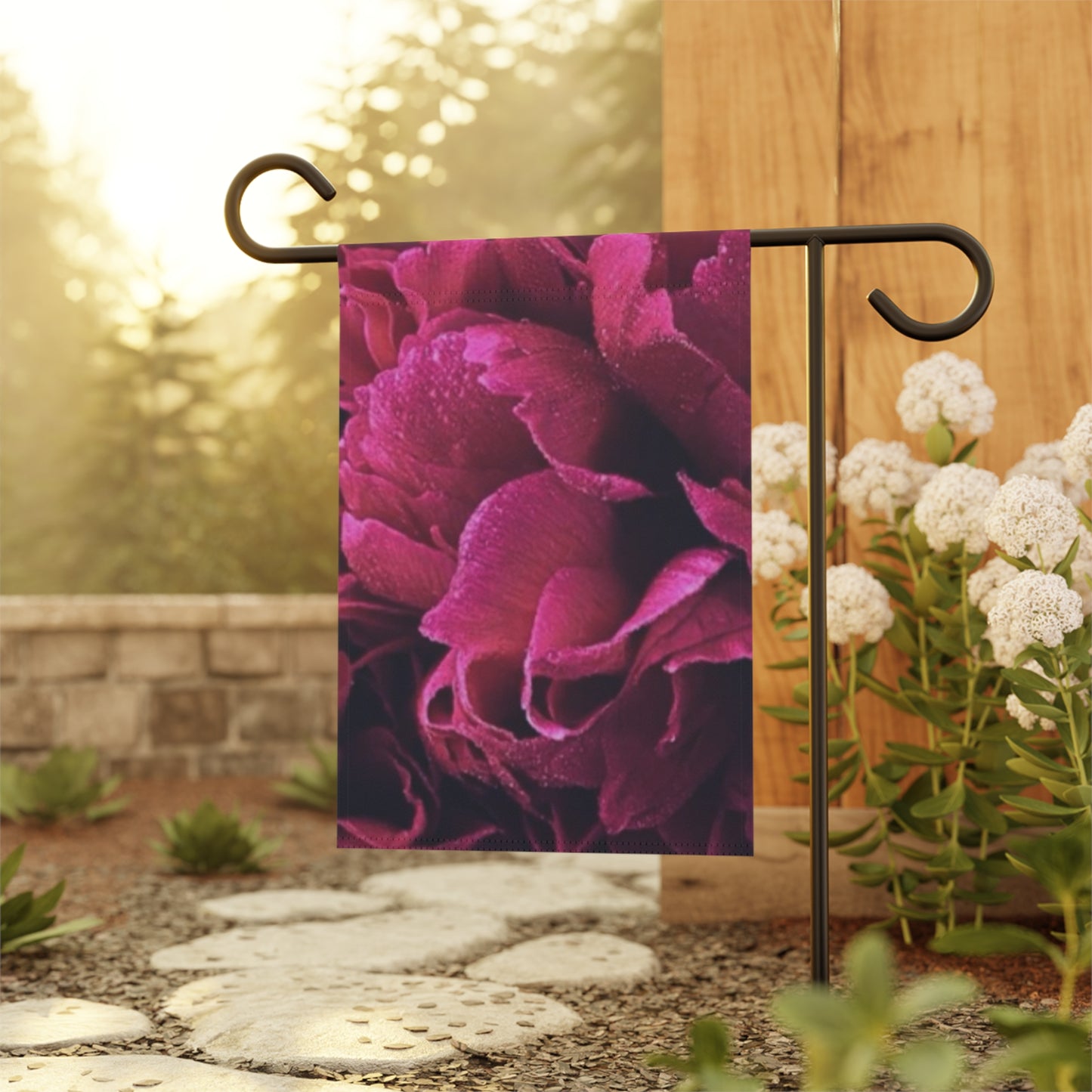 Magenta Floral Garden and House Banner – Bright & Cheerful Yard Flag