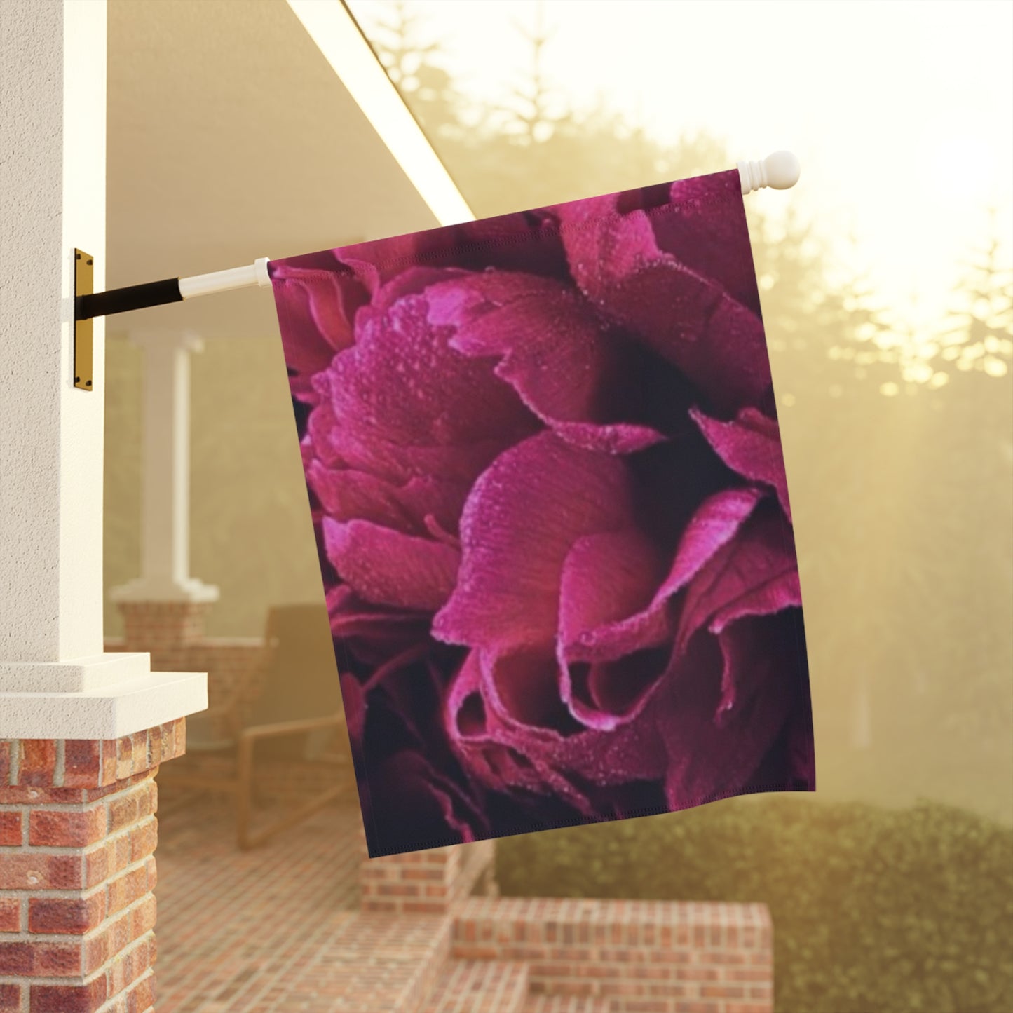 Magenta Floral Garden and House Banner – Bright & Cheerful Yard Flag