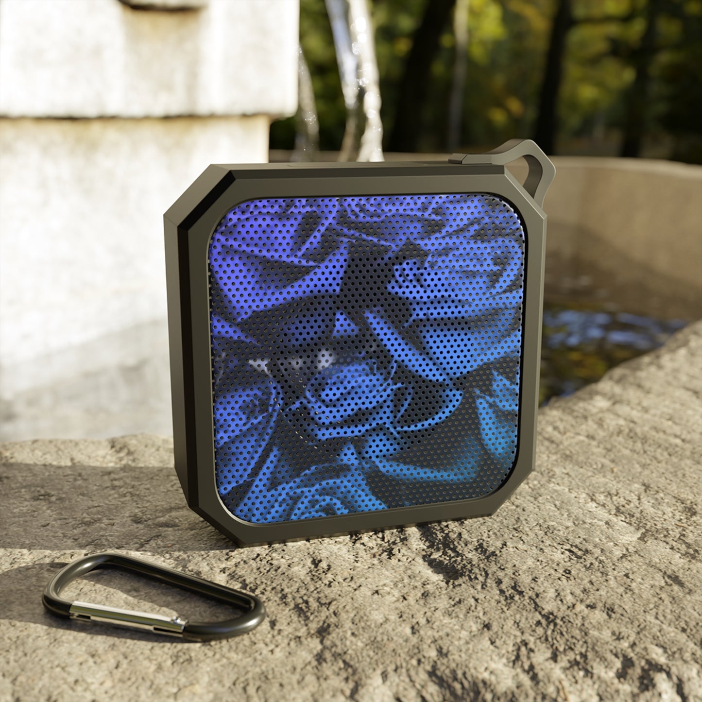 Outdoor Bluetooth Speaker – Blue Roses Print, Compact & Water-Resistant