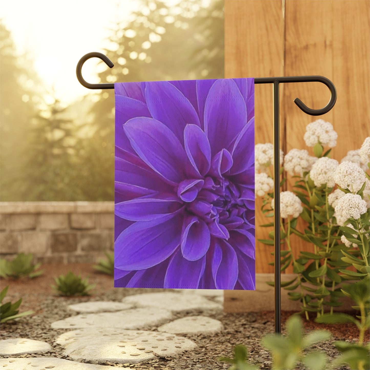 Purple Dahlia Floral Garden and House Banner – Stylish Outdoor Flag