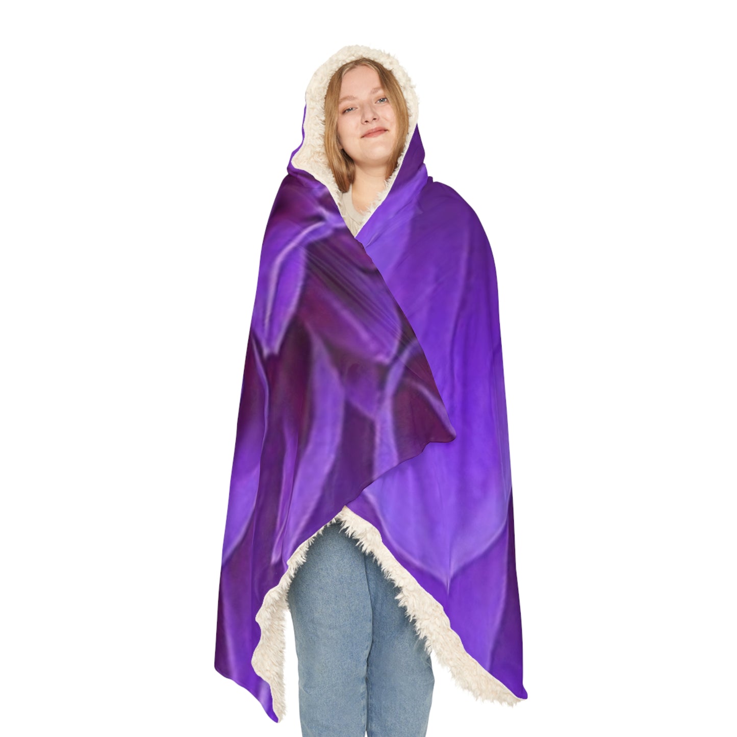 Purple Dahlia Floral Hooded Blanket – Elegant & Warm Comfort