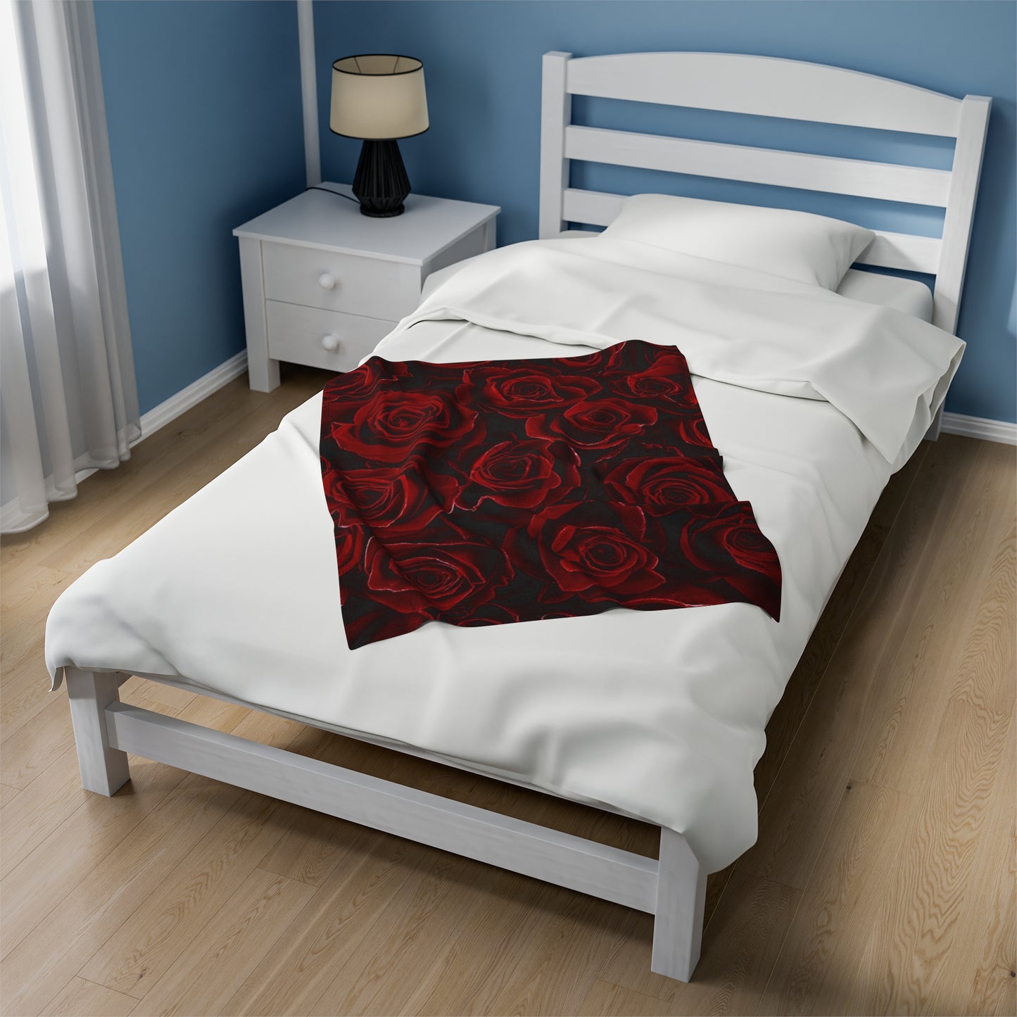 Soft Floral Blanket – Red Roses Pattern for Elegant Comfort