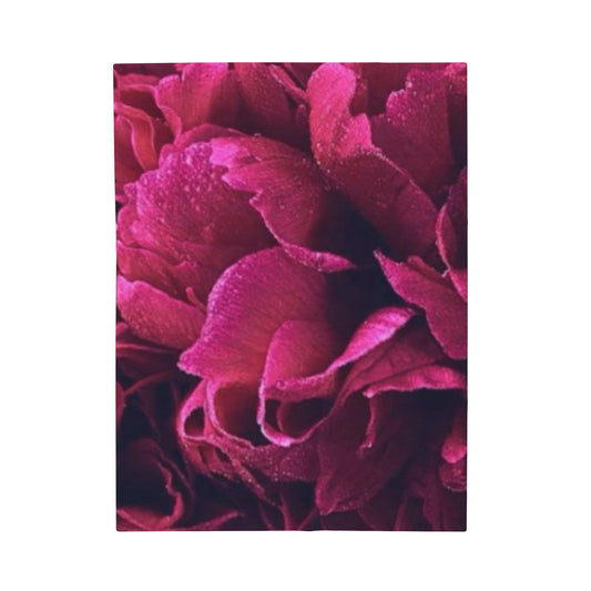 Soft Floral Blanket – Magenta Floral Style for Modern Homes