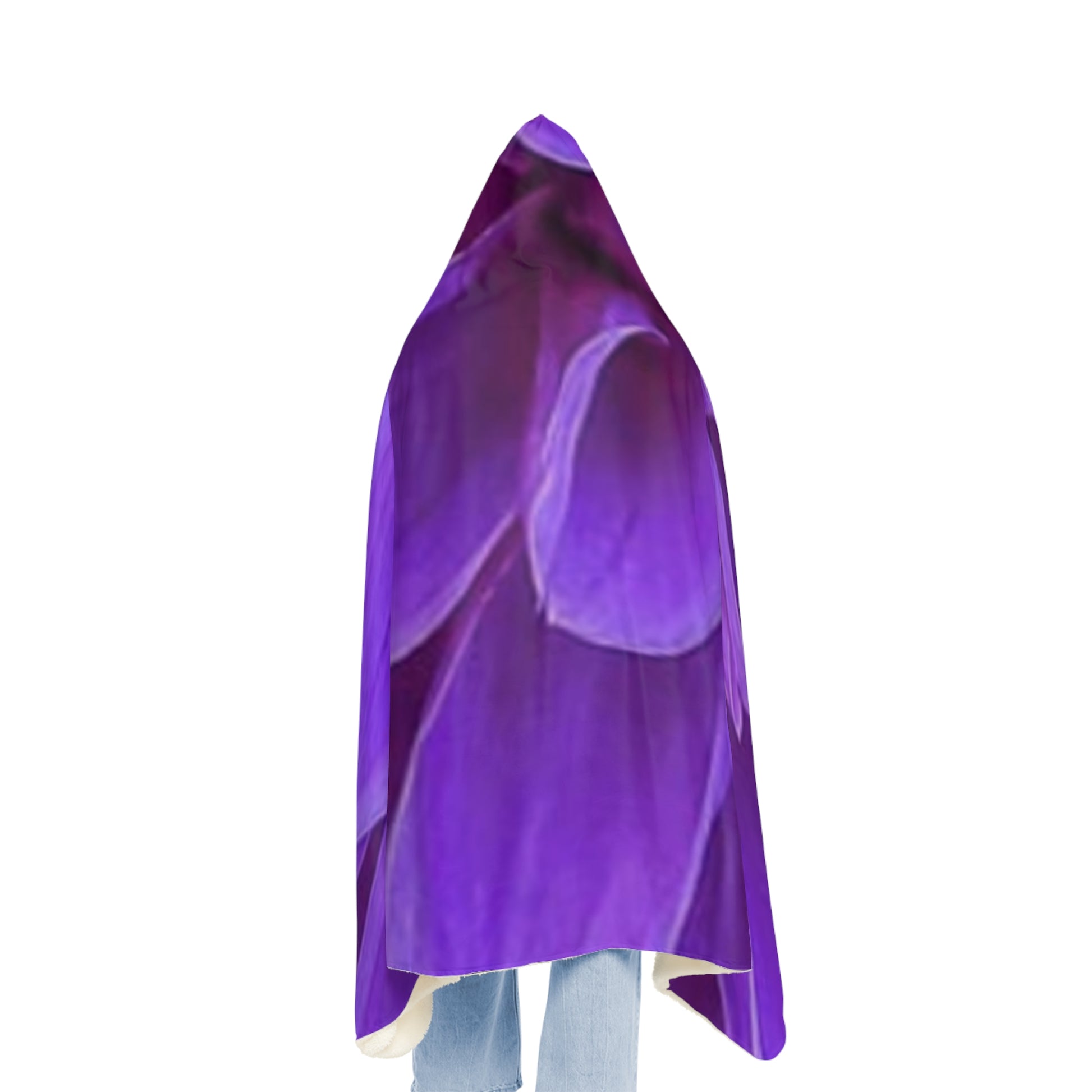 Purple Dahlia Floral Hooded Blanket – Elegant & Warm Comfort