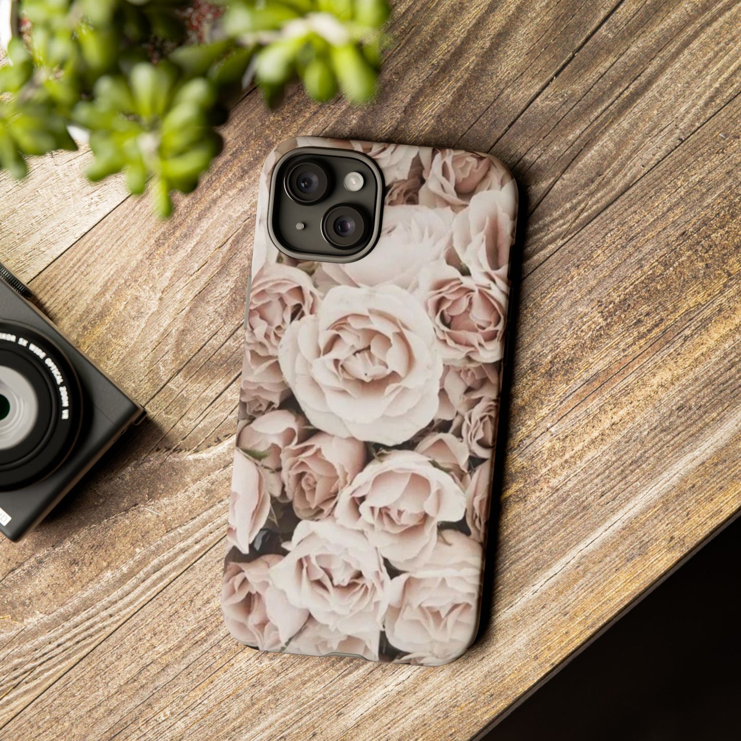 Light Pink Roses Tough Phone Case