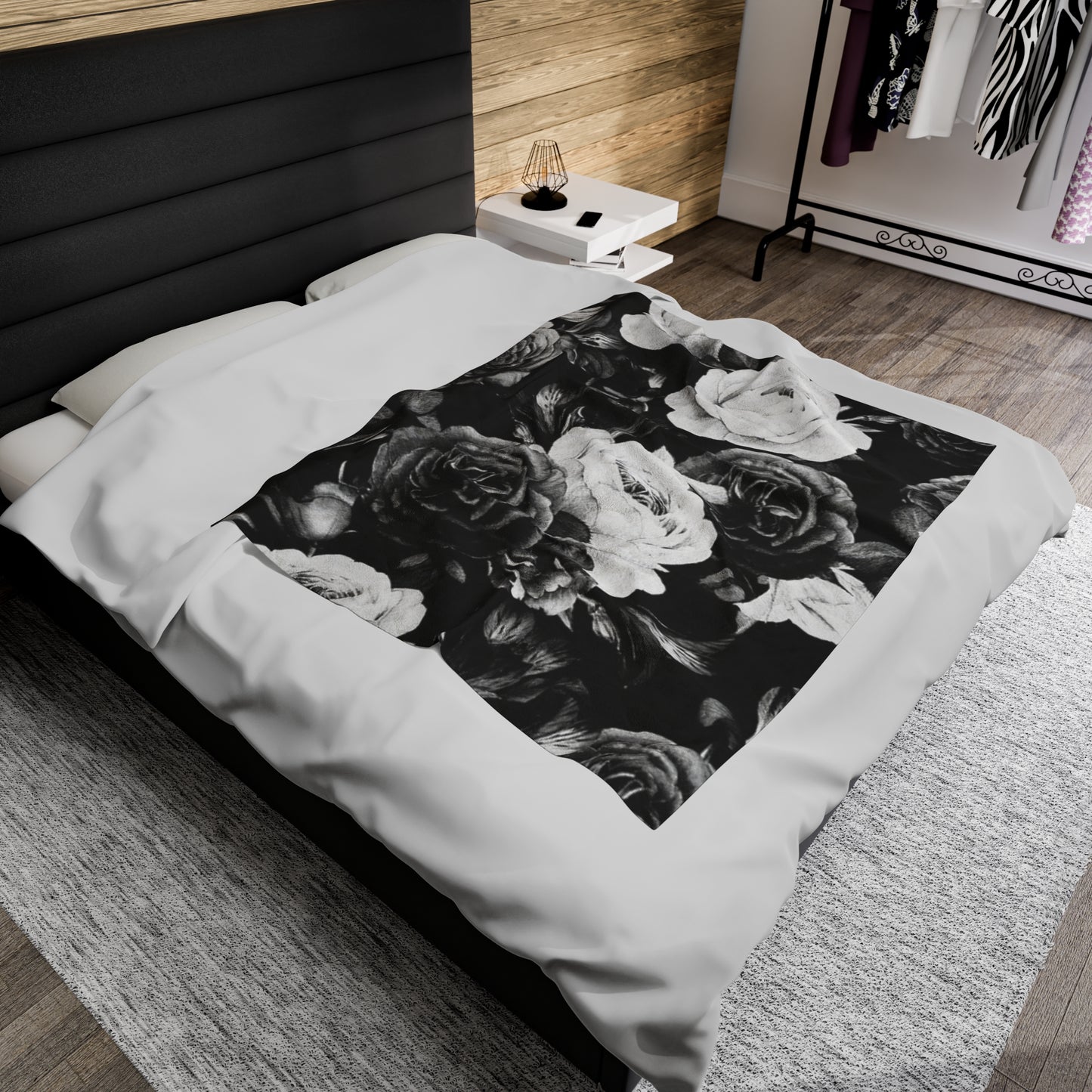 Black and White Floral Design Velveteen Plush Blanket