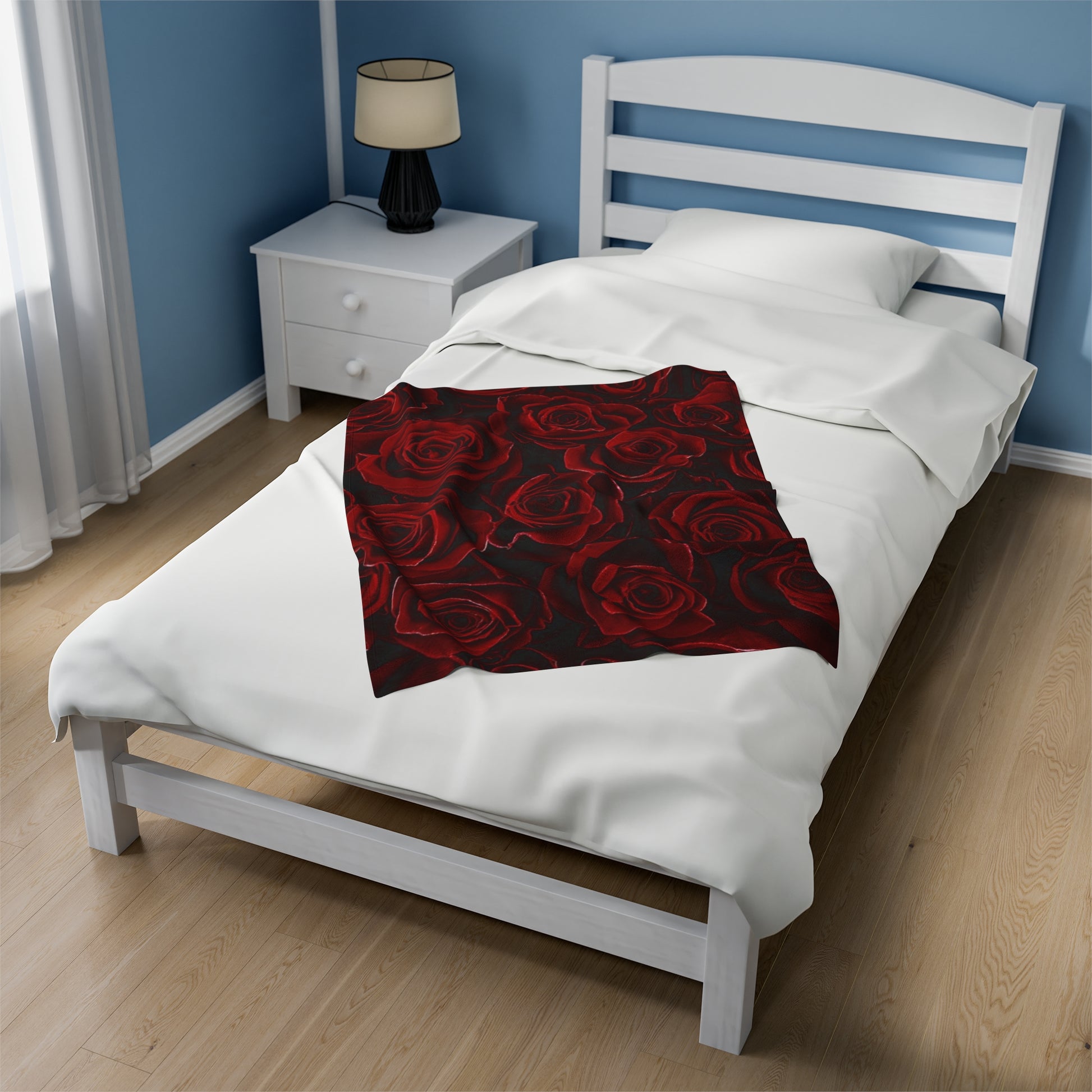 Soft Floral Blanket – Red Roses Pattern for Elegant Comfort